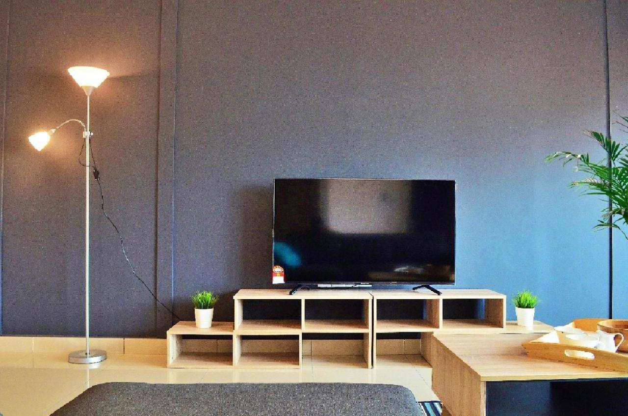 Desaru Cosy Homestay - Near Waterpark, Beach, Rapid -Wifi, Tvbox, Steamboat, Bbq Available Экстерьер фото